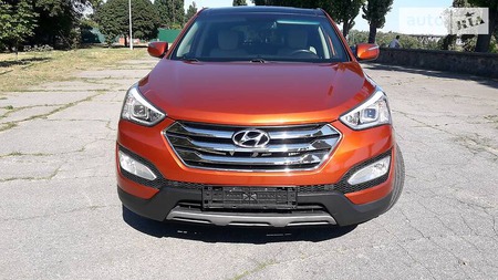 Hyundai Santa Fe 2013  випуску Полтава з двигуном 2 л бензин позашляховик автомат за 16899 долл. 