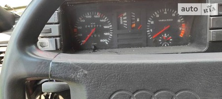 Audi 80 1980  випуску Дніпро з двигуном 1.3 л газ седан  за 800 долл. 