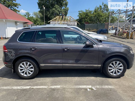 Volkswagen Touareg 2011  випуску Київ з двигуном 3.6 л бензин позашляховик автомат за 17500 долл. 