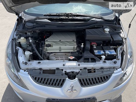 Mitsubishi Grandis 2007  випуску Тернопіль з двигуном 2.4 л бензин мінівен автомат за 7300 долл. 