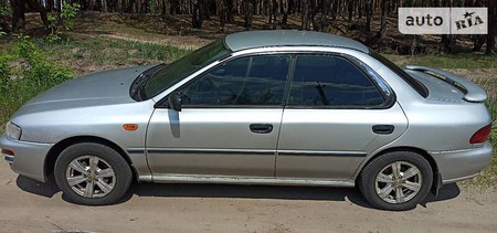 Subaru Impreza 1998  випуску Харків з двигуном 1.6 л  седан механіка за 1700 долл. 
