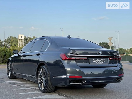 BMW 740 2020  випуску Київ з двигуном 3 л бензин седан автомат за 87888 долл. 