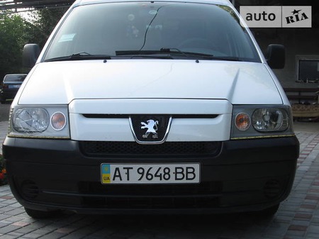 Peugeot Expert 2005  випуску Івано-Франківськ з двигуном 2 л дизель мінівен механіка за 6200 долл. 