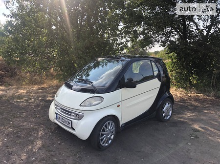 Smart ForTwo 1998  випуску Харків з двигуном 0.6 л бензин купе автомат за 3100 долл. 