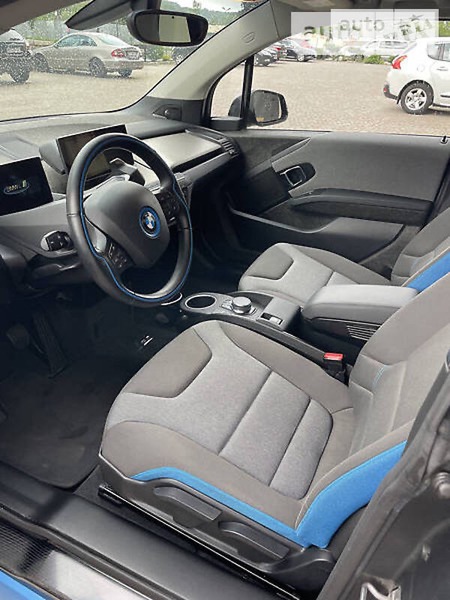 BMW i3 2018  випуску Київ з двигуном 0 л електро хэтчбек автомат за 25900 долл. 