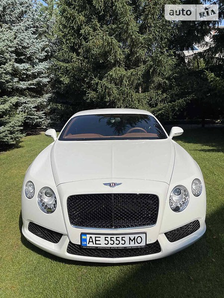 Bentley Continental GT 2012  випуску Дніпро з двигуном 4 л бензин купе  за 104000 євро 