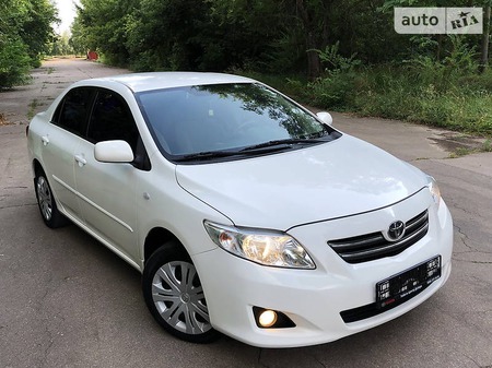 Toyota Corolla 2008  випуску Дніпро з двигуном 1.6 л бензин седан автомат за 8900 долл. 