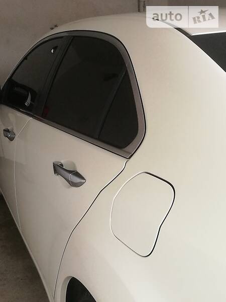 Honda Accord 2011  випуску Полтава з двигуном 2 л бензин седан автомат за 13700 долл. 