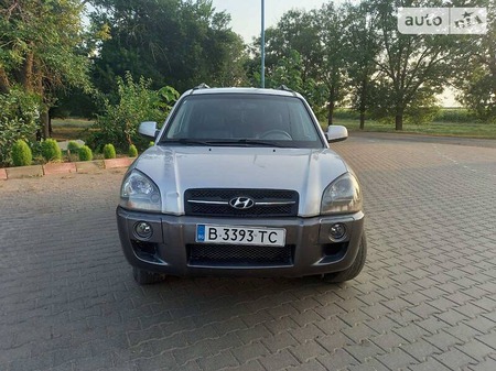 Hyundai Tucson 2005  випуску Одеса з двигуном 2 л дизель позашляховик механіка за 4300 долл. 