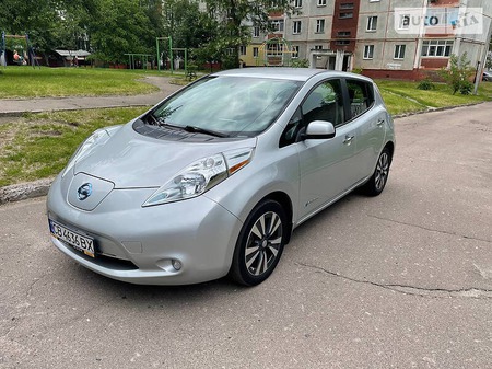 Nissan Leaf 2015  випуску Чернігів з двигуном 0 л електро хэтчбек автомат за 11000 долл. 