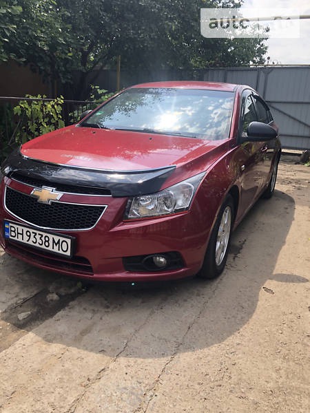 Chevrolet Cruze 2010  випуску Одеса з двигуном 2 л дизель седан механіка за 7777 долл. 