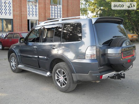 Mitsubishi Pajero 2008  випуску Полтава з двигуном 3 л  позашляховик автомат за 14300 долл. 