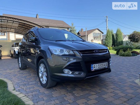 Ford Kuga 2015  випуску Київ з двигуном 2 л дизель позашляховик автомат за 19900 долл. 