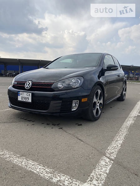 Volkswagen Golf GTI 2011  випуску Івано-Франківськ з двигуном 2 л бензин хэтчбек механіка за 9300 долл. 