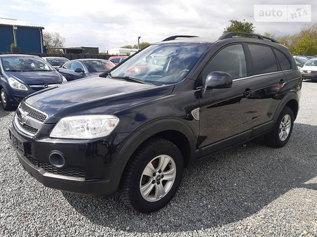 Chevrolet Captiva 2010  випуску Івано-Франківськ з двигуном 2.4 л бензин позашляховик механіка за 8999 долл. 