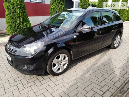 Opel Astra 2010  випуску Одеса з двигуном 1.6 л бензин хэтчбек механіка за 6400 долл. 