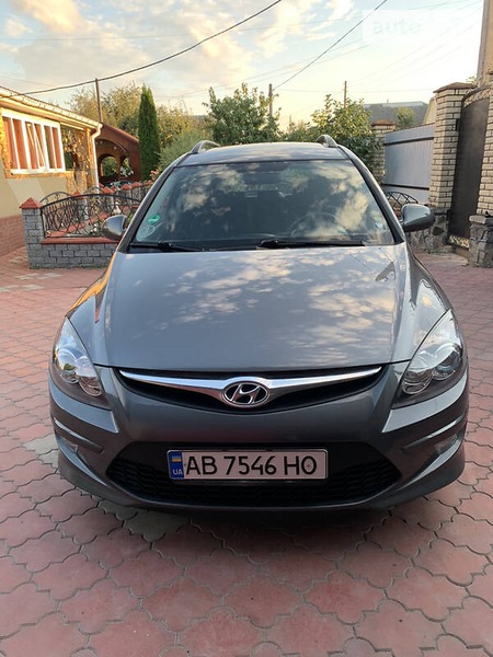 Hyundai i30 2010  випуску Вінниця з двигуном 1.6 л дизель універсал механіка за 6850 долл. 