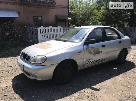 Daewoo Lanos 2007  випуску Чернівці з двигуном 1.5 л бензин седан механіка за 1200 долл. 