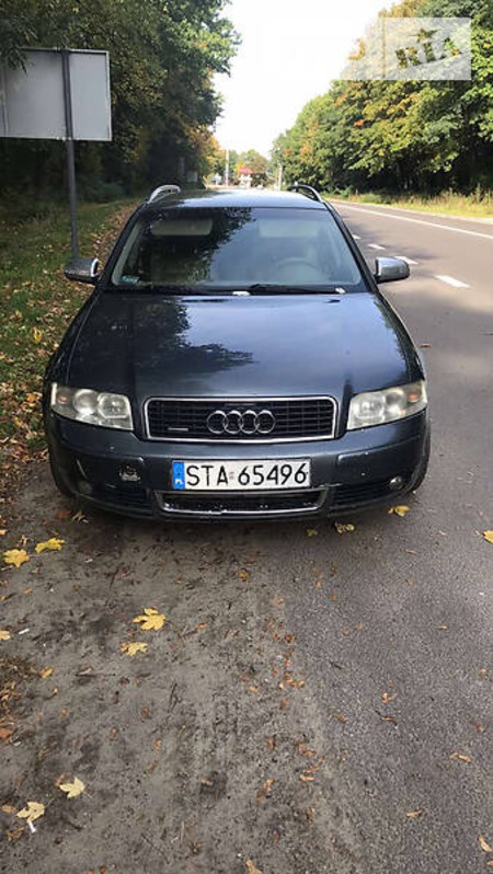 Audi A4 Limousine 2002  випуску Львів з двигуном 2.5 л дизель універсал механіка за 2000 долл. 