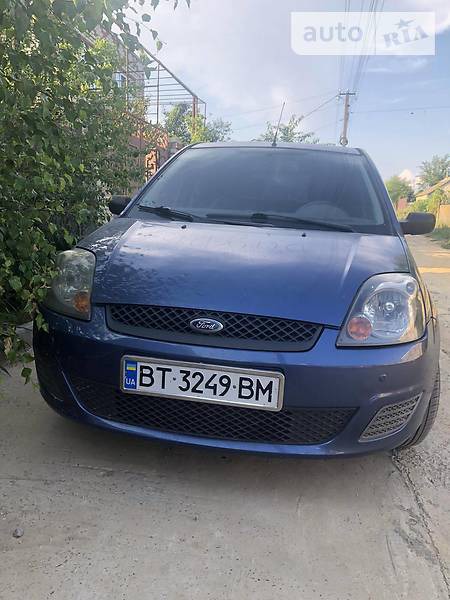 Ford Fiesta 2006  випуску Херсон з двигуном 1.4 л дизель хэтчбек механіка за 5000 долл. 