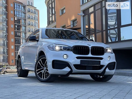 BMW X6 2017  випуску Івано-Франківськ з двигуном 3 л дизель позашляховик автомат за 55850 долл. 