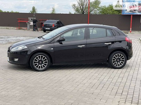 Fiat Bravo 2011  випуску Івано-Франківськ з двигуном 1.6 л дизель хэтчбек автомат за 7900 долл. 