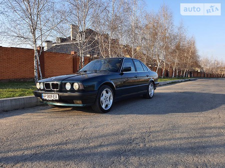 BMW 525 1995  випуску Запоріжжя з двигуном 2.5 л бензин седан механіка за 4200 долл. 