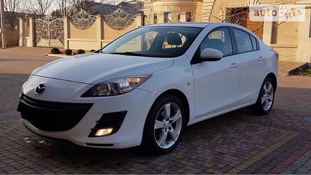 Mazda 3 2010  випуску Ужгород з двигуном 1.6 л дизель седан механіка за 7600 долл. 