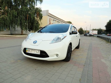 Nissan Leaf 2013  випуску Харків з двигуном 0 л електро хэтчбек автомат за 7500 долл. 