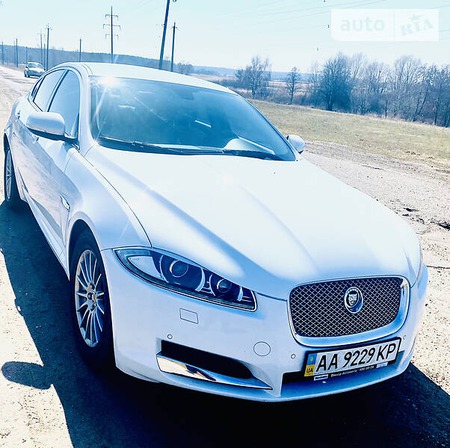Jaguar XF 2012  випуску Київ з двигуном 3 л бензин седан автомат за 18500 долл. 