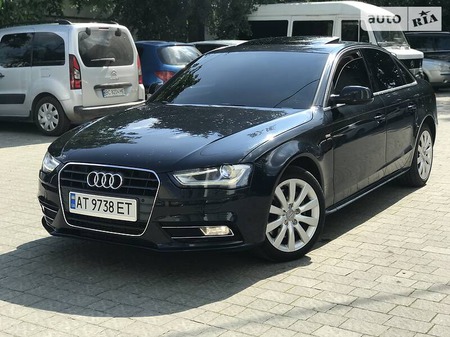 Audi A4 Limousine 2012  випуску Львів з двигуном 2 л бензин седан автомат за 10999 долл. 