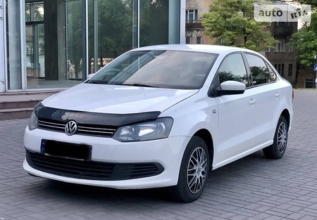Volkswagen Polo 2011  випуску Дніпро з двигуном 1.6 л  седан механіка за 6400 долл. 