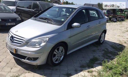 Mercedes-Benz B 170 2006  випуску Дніпро з двигуном 1.7 л бензин хэтчбек автомат за 6500 долл. 