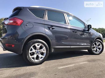 Ford Kuga 2011  випуску Київ з двигуном 2 л дизель позашляховик автомат за 12900 долл. 