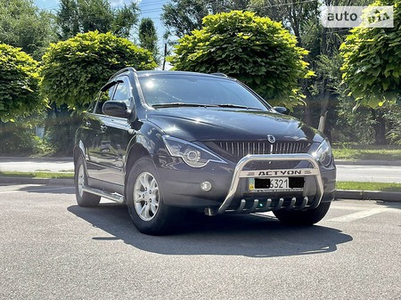 SsangYong Actyon 2011  випуску Дніпро з двигуном 2 л дизель позашляховик автомат за 9000 долл. 