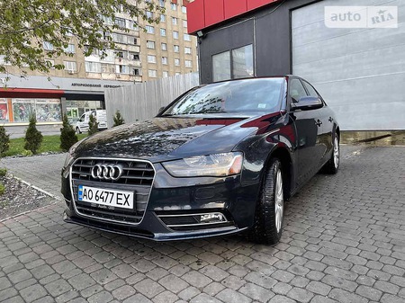 Audi A4 Limousine 2012  випуску Львів з двигуном 2 л бензин седан автомат за 11000 долл. 