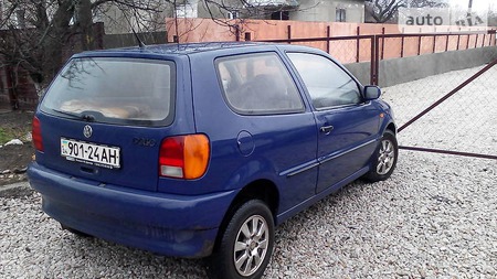 Volkswagen Polo 1999  випуску Дніпро з двигуном 1 л бензин хэтчбек механіка за 3200 долл. 