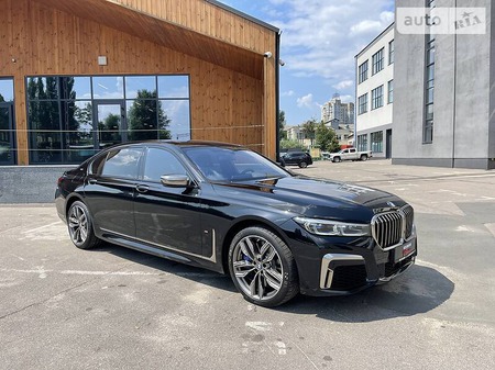 BMW 760 2021  випуску Київ з двигуном 0 л бензин седан автомат за 136500 долл. 