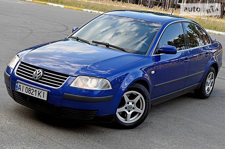 Volkswagen Passat 2003  випуску Київ з двигуном 1.9 л дизель седан автомат за 4850 долл. 