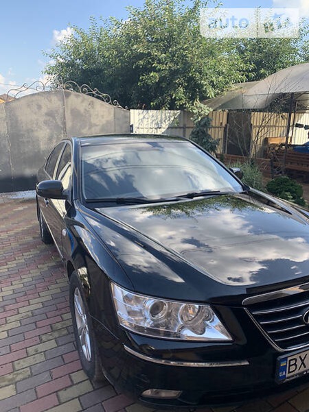 Hyundai Sonata 2009  випуску Хмельницький з двигуном 2 л  седан автомат за 8350 долл. 