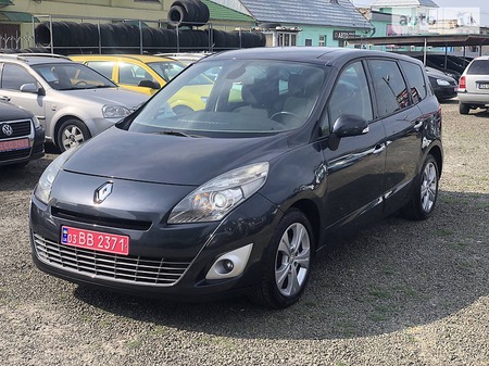 Renault Scenic 2009  випуску Херсон з двигуном 1.4 л бензин мінівен механіка за 7500 долл. 