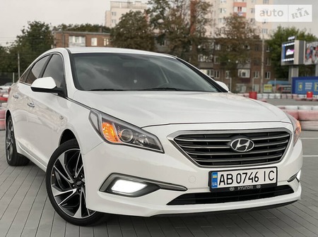 Hyundai Sonata 2014  випуску Вінниця з двигуном 2 л газ седан автомат за 11400 долл. 