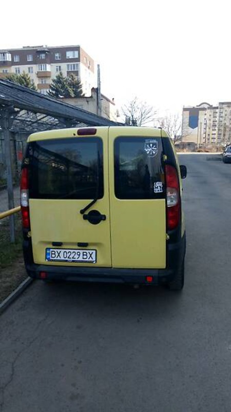 Fiat Doblo 2006  випуску Хмельницький з двигуном 1.3 л дизель мінівен механіка за 3003 долл. 