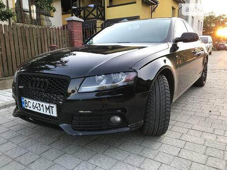 Audi A4 Limousine 2011  випуску Львів з двигуном 2 л бензин седан автомат за 10100 долл. 