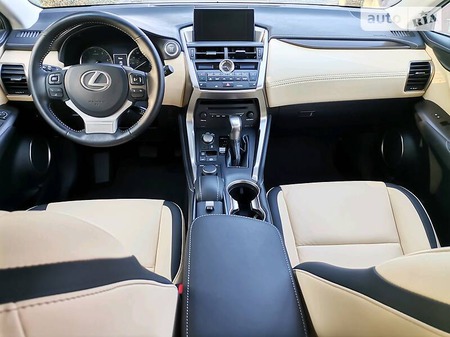 Lexus NX 200t 2017  випуску Одеса з двигуном 2 л бензин позашляховик автомат за 36000 долл. 