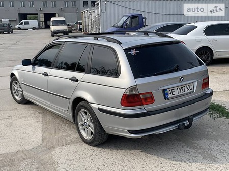 BMW 320 2001  випуску Дніпро з двигуном 2 л дизель універсал механіка за 5600 долл. 