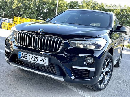 BMW X1 2017  випуску Дніпро з двигуном 2 л бензин позашляховик автомат за 24500 долл. 