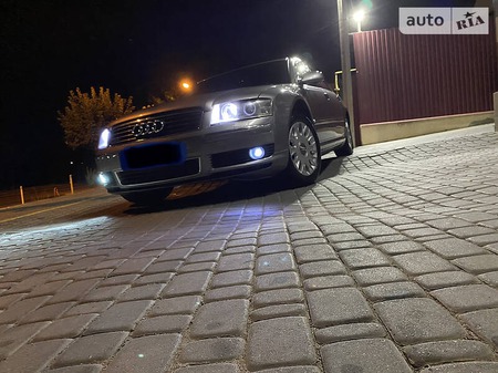 Audi A8 2004  випуску Миколаїв з двигуном 4.2 л  седан автомат за 5260 долл. 