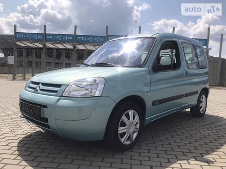 Citroen Berlingo 2003  випуску Львів з двигуном 1.6 л бензин мінівен механіка за 5300 долл. 