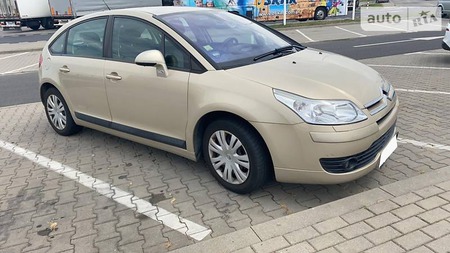 Citroen C4 2008  випуску Львів з двигуном 1.6 л дизель хэтчбек автомат за 5450 долл. 